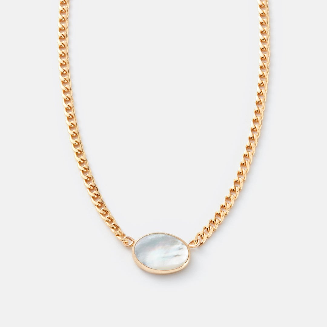 Curb Chain Pearl Pendant Necklace