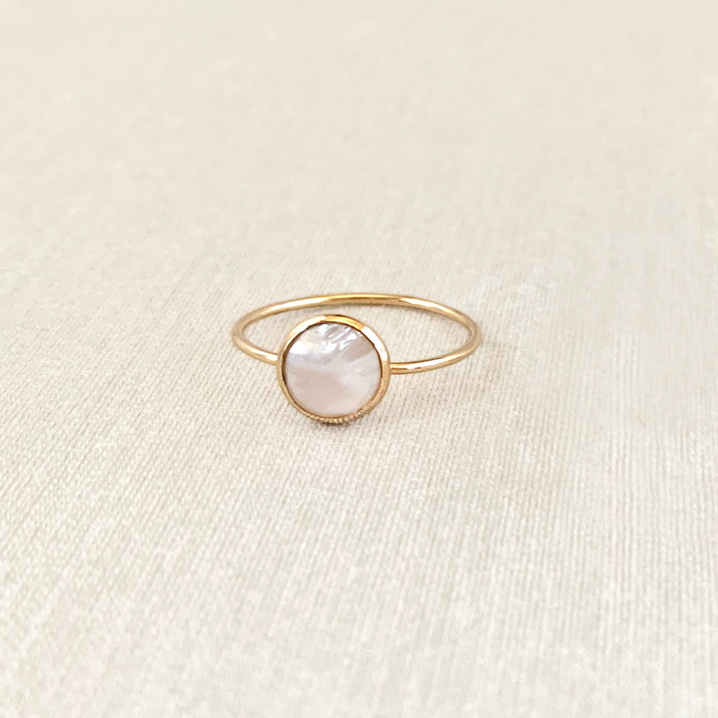Gold Deep Pearl Ring