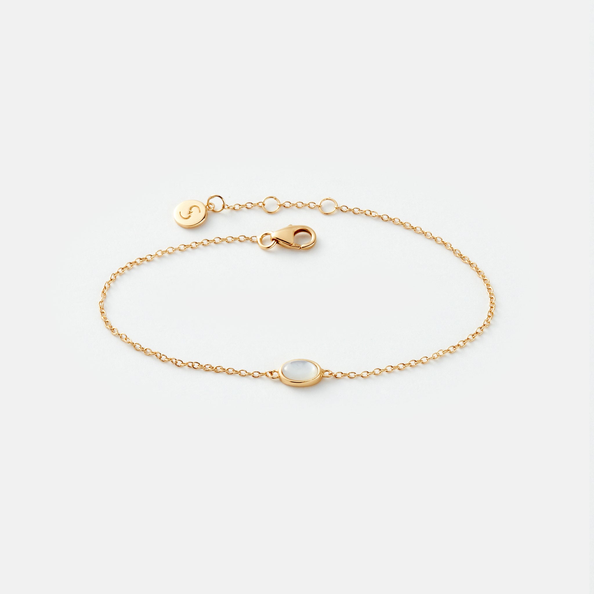 Gold Oval Pearl Bracelet