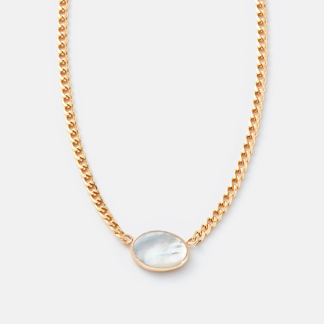 Curb Chain Pearl Pendant Necklace