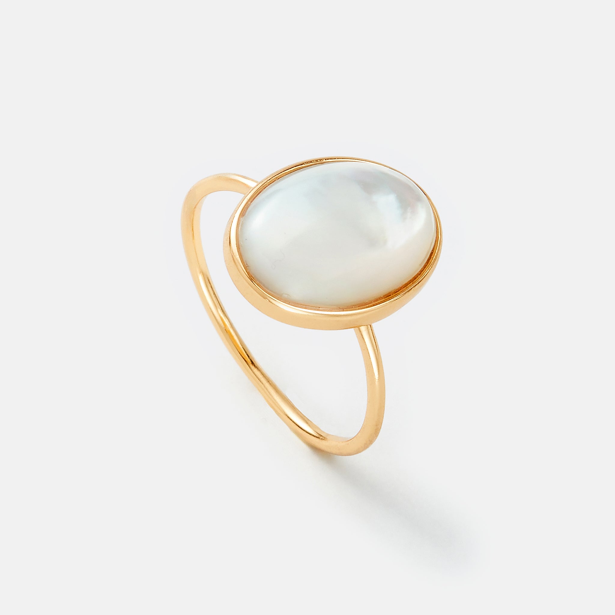 Gold Grande Oval Pearl Ring